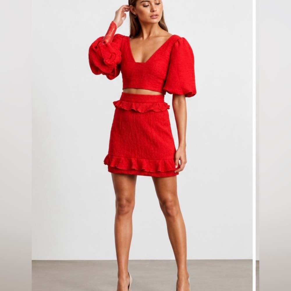 ELLIATT Felice puff Sleeve Top & Mini Skirt 2pc Set size XS textured Red